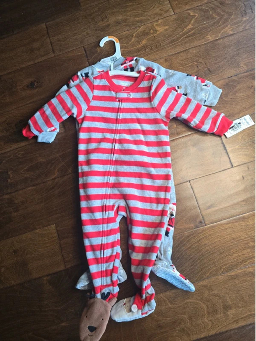 12m brand new christmas pajamas from carter's item, 80G6